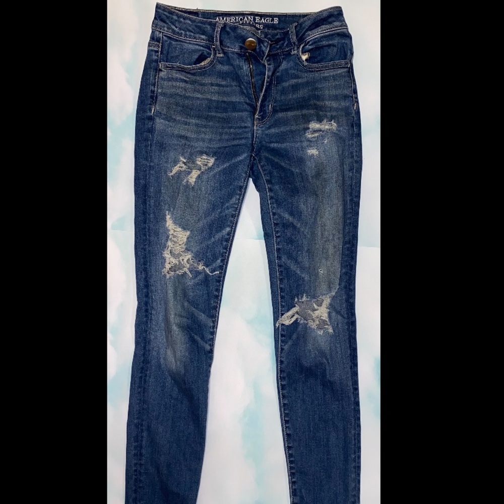 High rise jegging ripped jeans